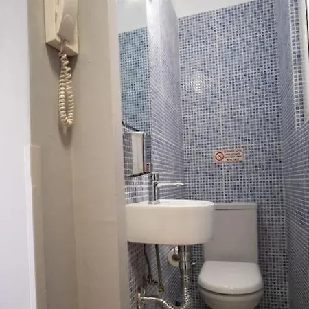 Apartment Penthouse Archeol Musiem, 3bdr, Big Balcony, Wifi 200 Mbps Fiber