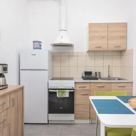 Peaceful And Comfy 2ba In Heart Apartment Athens