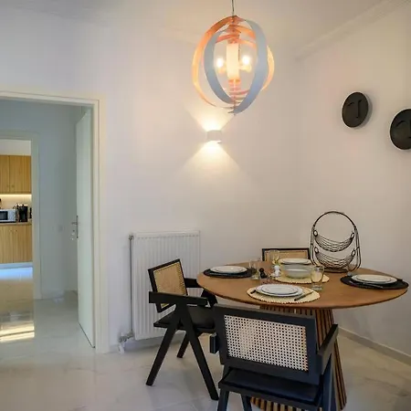 Villa Seclusion, Privacy And 2 Bedroom Luxury In Glyfada Athens