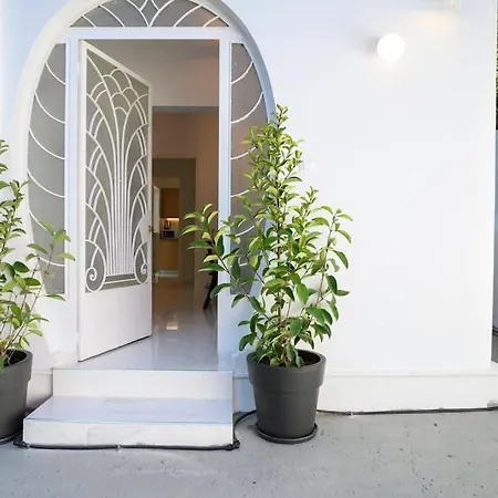 Villa Seclusion, Privacy And 2 Bedroom Luxury In Glyfada Athens