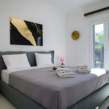 Villa Seclusion, Privacy And 2 Bedroom Luxury In Glyfada Athens