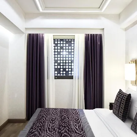 Electra Metropolis Hotel 5*