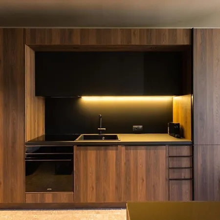 Vouliagmeni 18 Apartment *