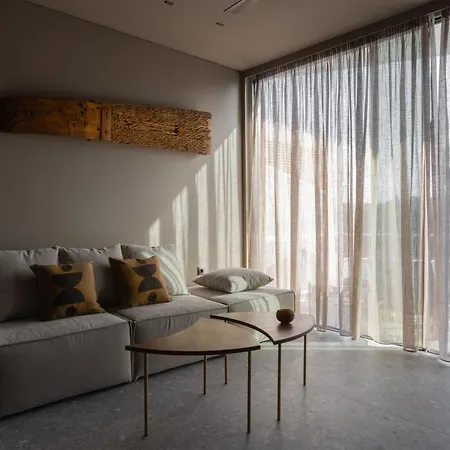 Vouliagmeni 18 Apartment *