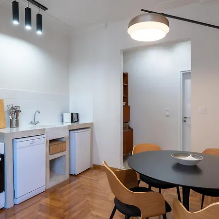 Crane Apartment