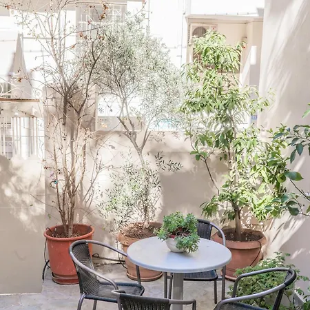 Apartment 1 Bd Lycabettus Neoclassic House By Live&travel *