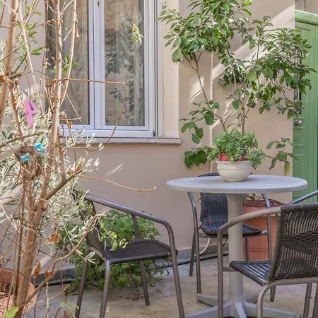 1 Bd Lycabettus Neoclassic House By Live&travel *