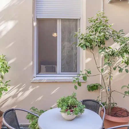 Apartment 1 Bd Lycabettus Neoclassic House By Live&travel Athens