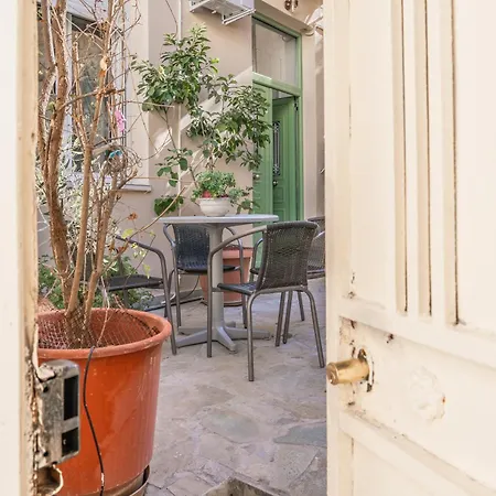 1 Bd Lycabettus Neoclassic House By Live&travel