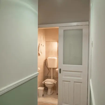 Apartment 1 Bd Lycabettus Neoclassic House By Live&travel Athens