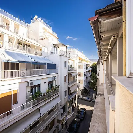 Spacious 2 Bedroom In Kolonaki Apartment