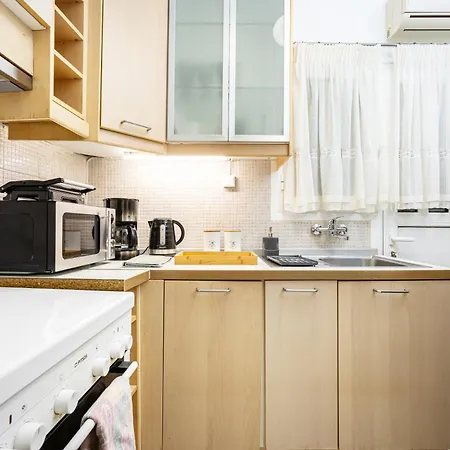 Spacious 2 Bedroom In Kolonaki *