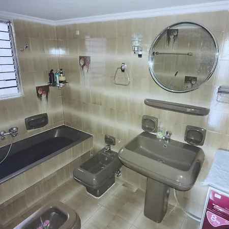 Apartment 1号民宿 *