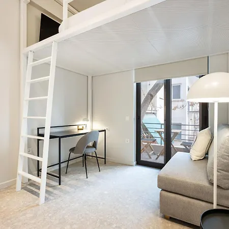 Aparthotel Mobee-house
