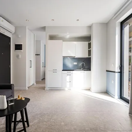 Mobee-house Aparthotel *