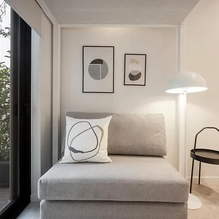 Mobee-house *