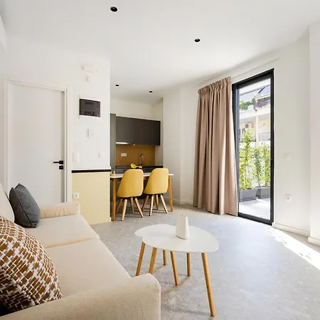 Mobee-house *