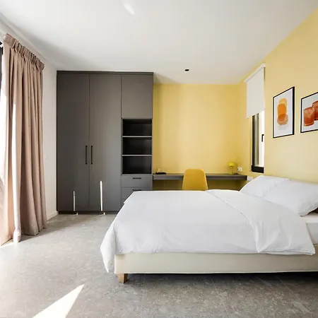 Aparthotel Mobee-house