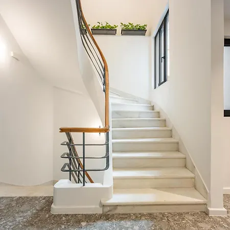 Aparthotel Mobee-house *
