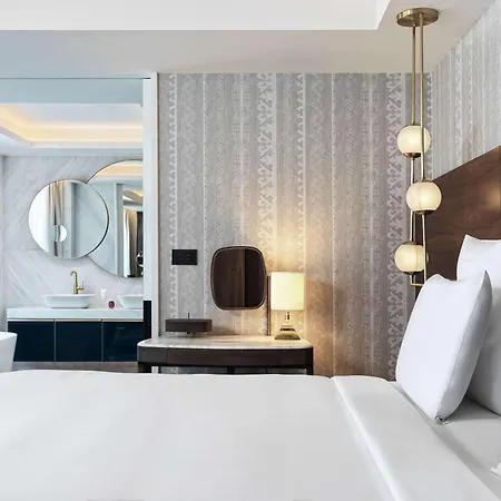 Hotel Capital Center - Mgallery Collection 5*