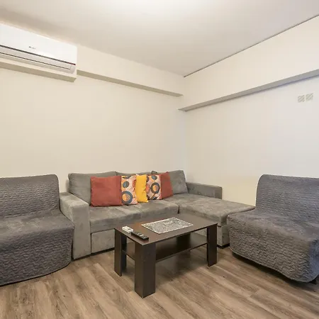 Apartment Steps From Historic Center Plaka Athens