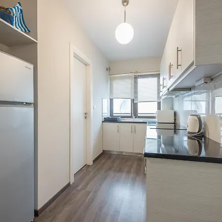 Apartment Steps From Historic Center Plaka *