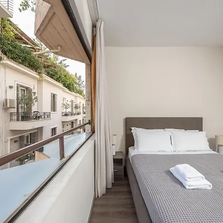 Steps From Historic Center Plaka Apartment Athens