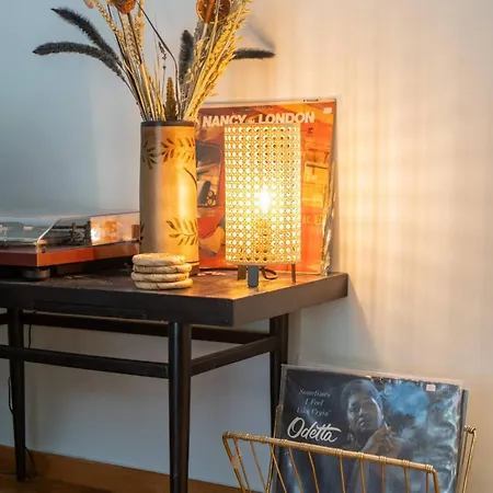 Exarcheia's Singular 1br *