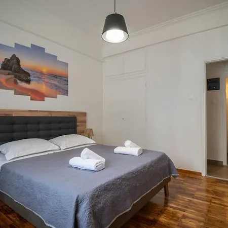Entire Apt, 2nd Floor, Balcony * Athens