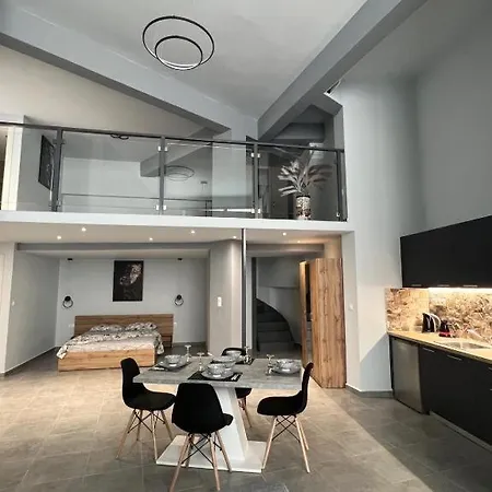 Thissio Luxury Apartment