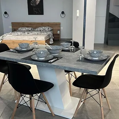 Thissio Luxury Apartment Athens