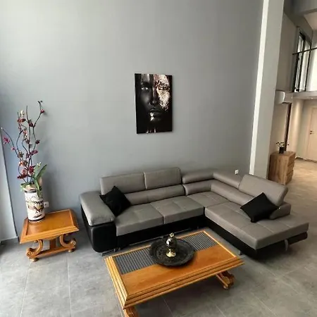 Thissio Luxury
