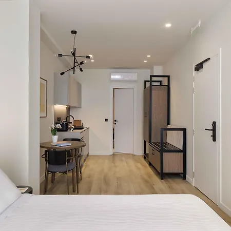 Master Plaka Apartment *
