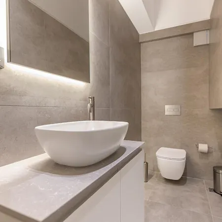 Apartment Phaedrus Living Luxury Residences Beige *