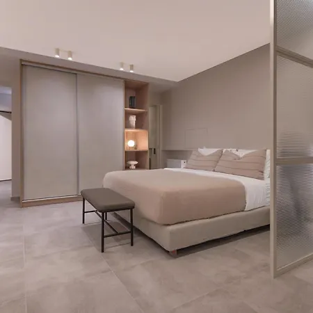 Apartment Phaedrus Living Luxury Residences Beige