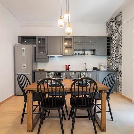 Lycabettus Hill, 2 Bd Apt- Apokafkon Apartment *