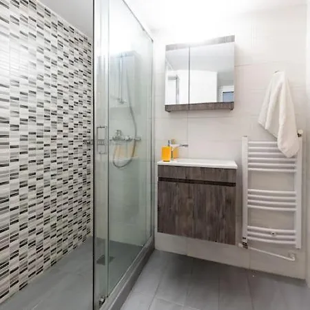Urban Chic Hideaway Near Center & Metro Athens