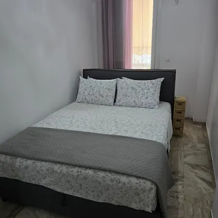 Luxury With Sauna And Free Parking Near Acropolis Apartment