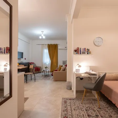Athenian Dream Apartment-spacious & Luxurious Apartament