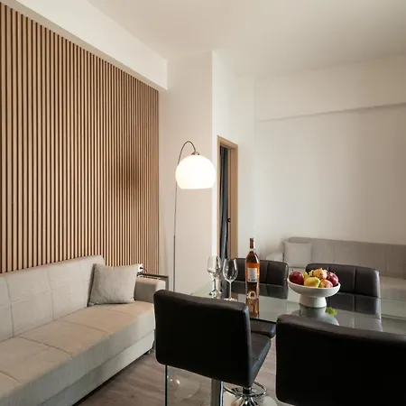 Apartahotel Celia Atenas