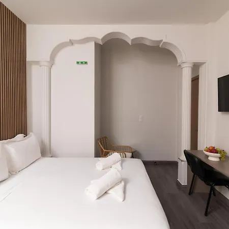 Apartahotel Celia 2*