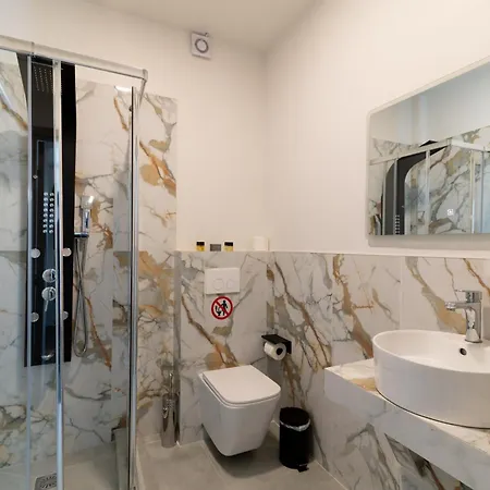 Apartahotel Celia 2*