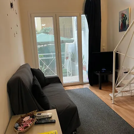 Cozy Mezonette Near Center Near Metro Apartment