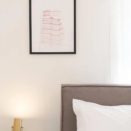 Apartment 1br Stylish Thiseio Charm