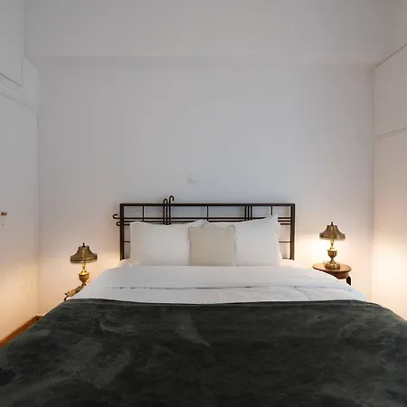 Artistic Retreat In Heart Athens