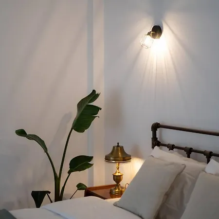 Apartment Artistic Retreat In Heart