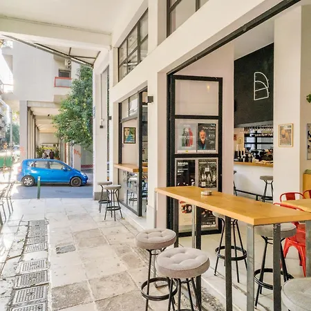 Secret Gem Near Kolonaki Apartment