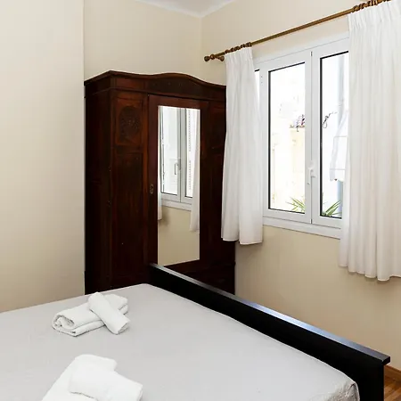 Luxury At The Foot Of The Acropolis Hill Apartment *