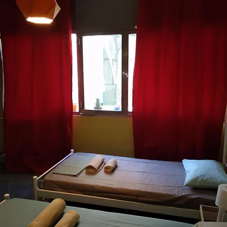Acropolis Plaka Ermou Inn *