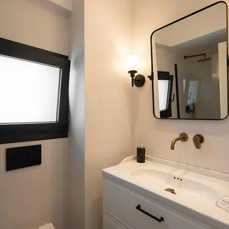 Apartment Luxury Petralona Penthouse - Sleeps 7 -near Metro *